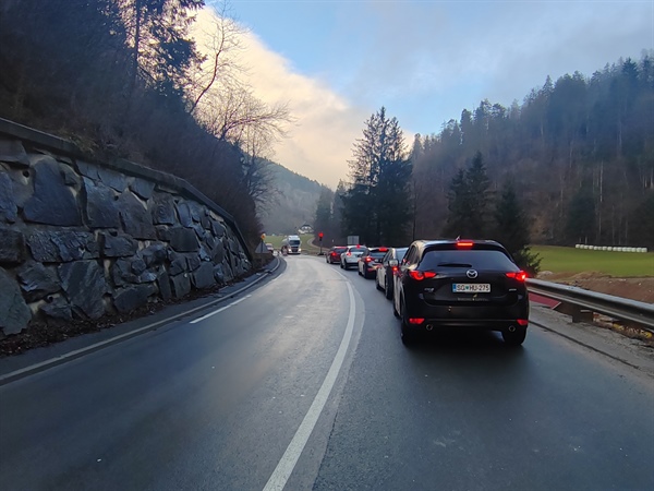 Semafor pri Nužijevem plazu še kar ne bo ugasnil