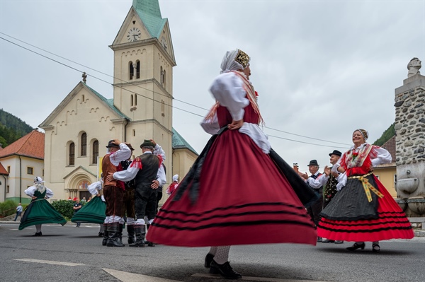 Črnjanska prireditev Na gaudi se dobimo je navdušila prav vse gostujoče folklorne skupine