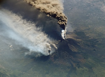 Etna ponovno izbruhnila